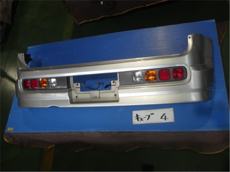 日産 純正 キューブ 《 BZ11 》 リアバンパー P40200-24022521