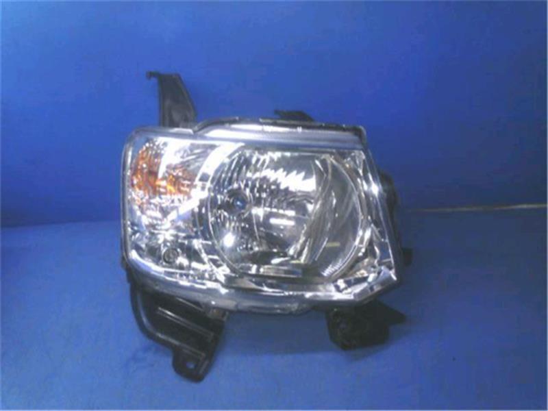 三菱 純正 ekワゴン 《 H82W 》 右ヘッドライト 8301A602 P10200