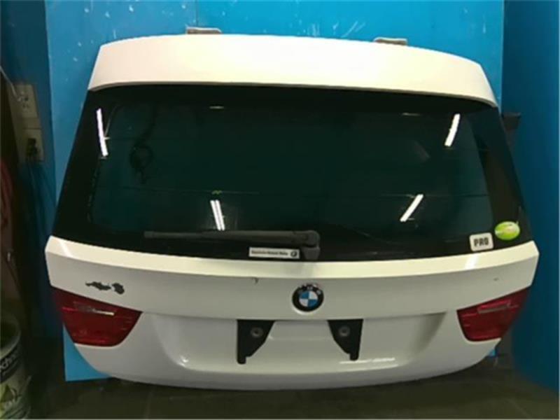 BMW 純正 BMW3 《 US20 》 バックドア P70700-25000064