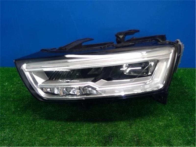 週末値下げ　アウディQ3左ヘッドライト 39-471☆LED F3 AUDI Q3☆左ヘッドライト 83A.941.033.A