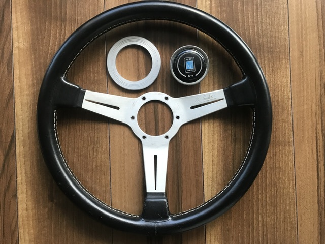 2025年最新】Yahoo!オークション -ホーンボタン(ナルディ)の中古品・新品・未使用品一覧