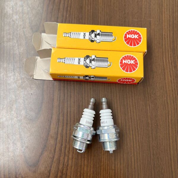 701p2214☆ NGK BM6A 6021 一体形 スパークプラグ(小型) x 2本 エヌジーケー 日本特殊陶業 Spark plug 2X-2037