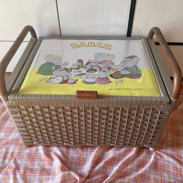 BABAR ババール 蓋付きバスケット ラタン バスケット 衣装ケース 物入れ 収納 収納BOX レトロ