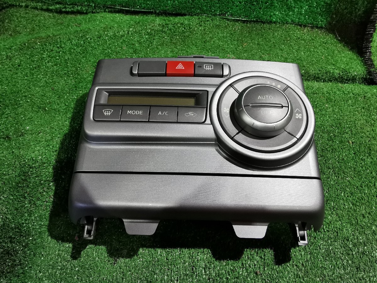 ダイハツ☆ムーヴコンテ カスタムX L575S 純正 エアコンスイッチ