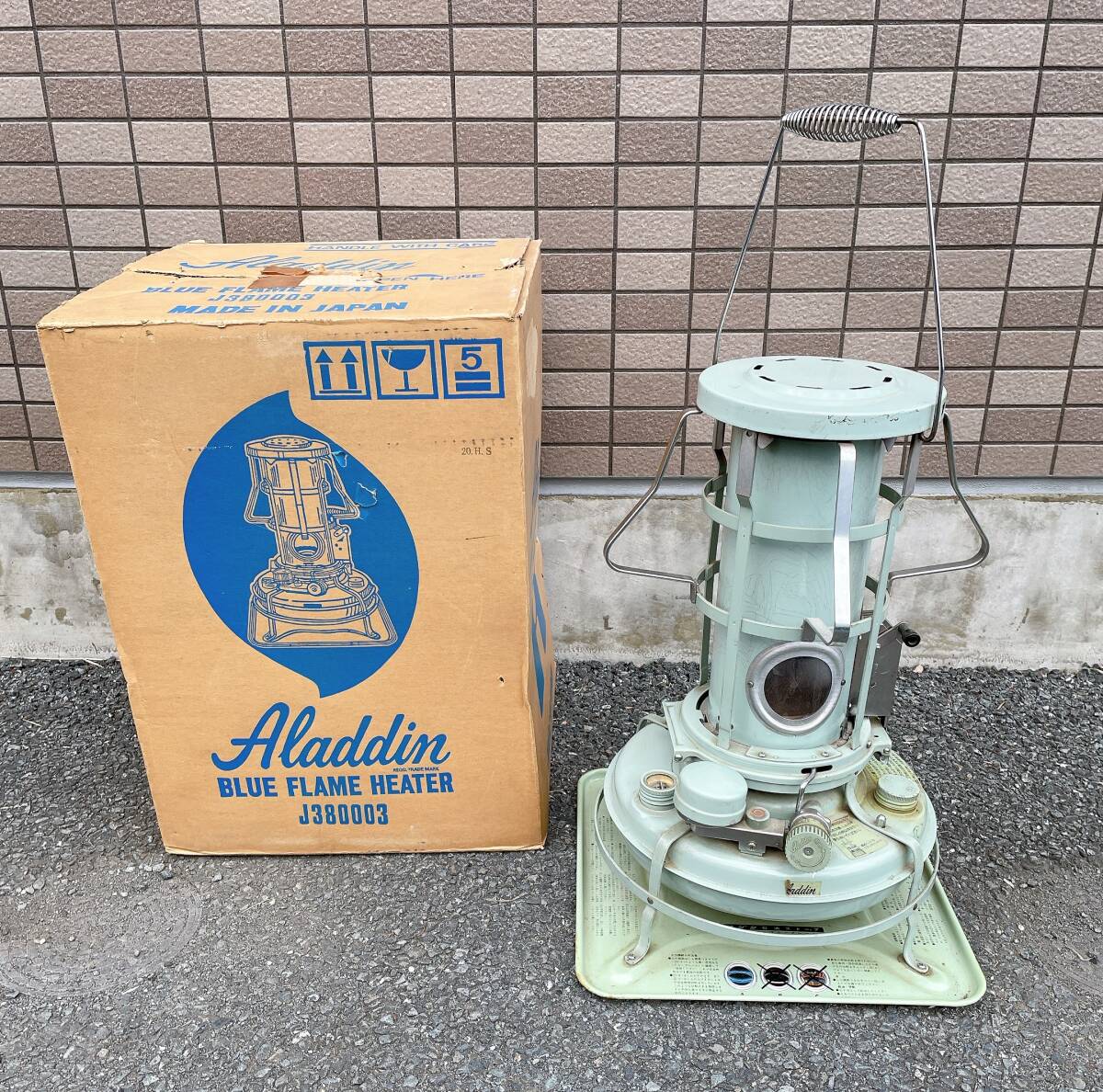 Yahoo!オークション -「(アラジン)石油ストーブj380003」の落札 Yahoo!オークション -「(アラジン)石油ストーブj380003」の落札