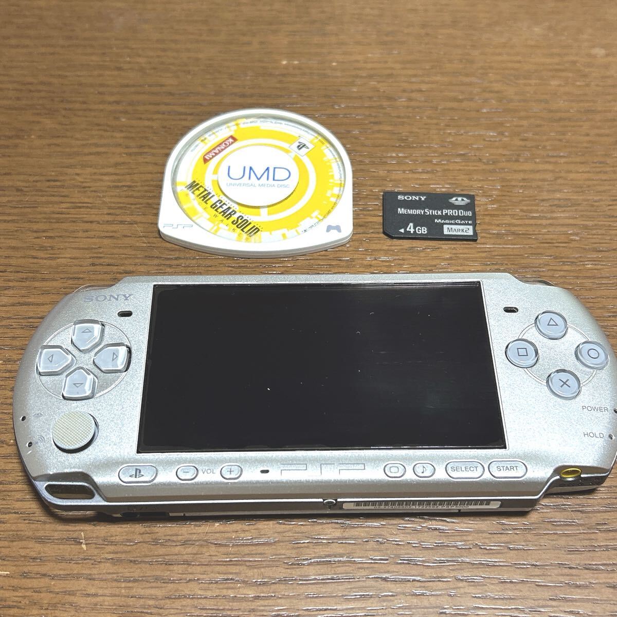 Yahoo!オークション -「メタルギアソリッド」(PSP3000シリーズ Yahoo!オークション -「メタルギアソリッド」(PSP3000シリーズ