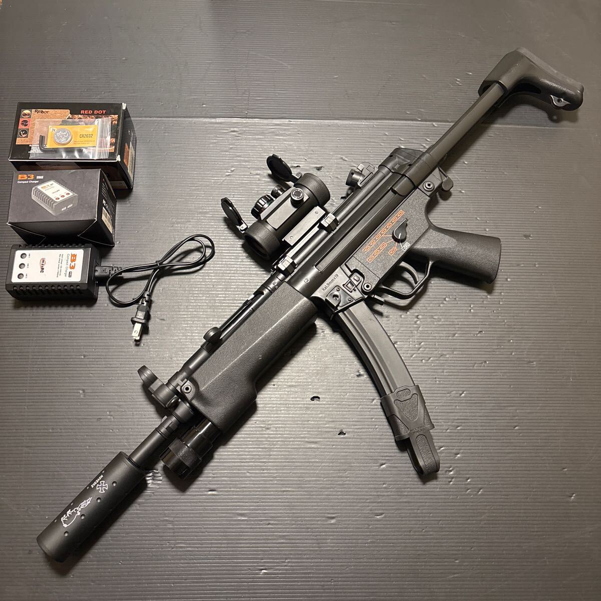 Yahoo!オークション -「電動ガン mp5j」の落札相場・落札価格