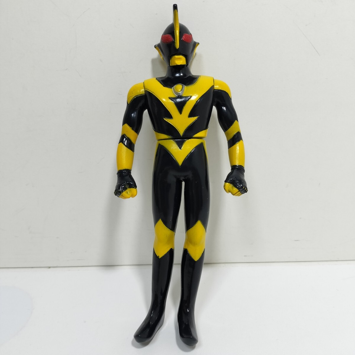 ☆ソフビお人形 ウルトラマンゼアス＆ウルトラマンシャドー 円谷