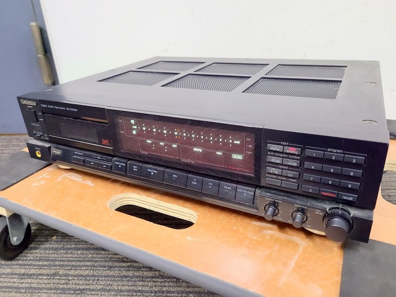 Technics SV-D1000 ジャンク