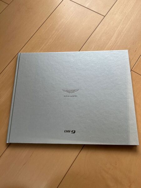アストンマーティンカタログ ASTON MARTIN