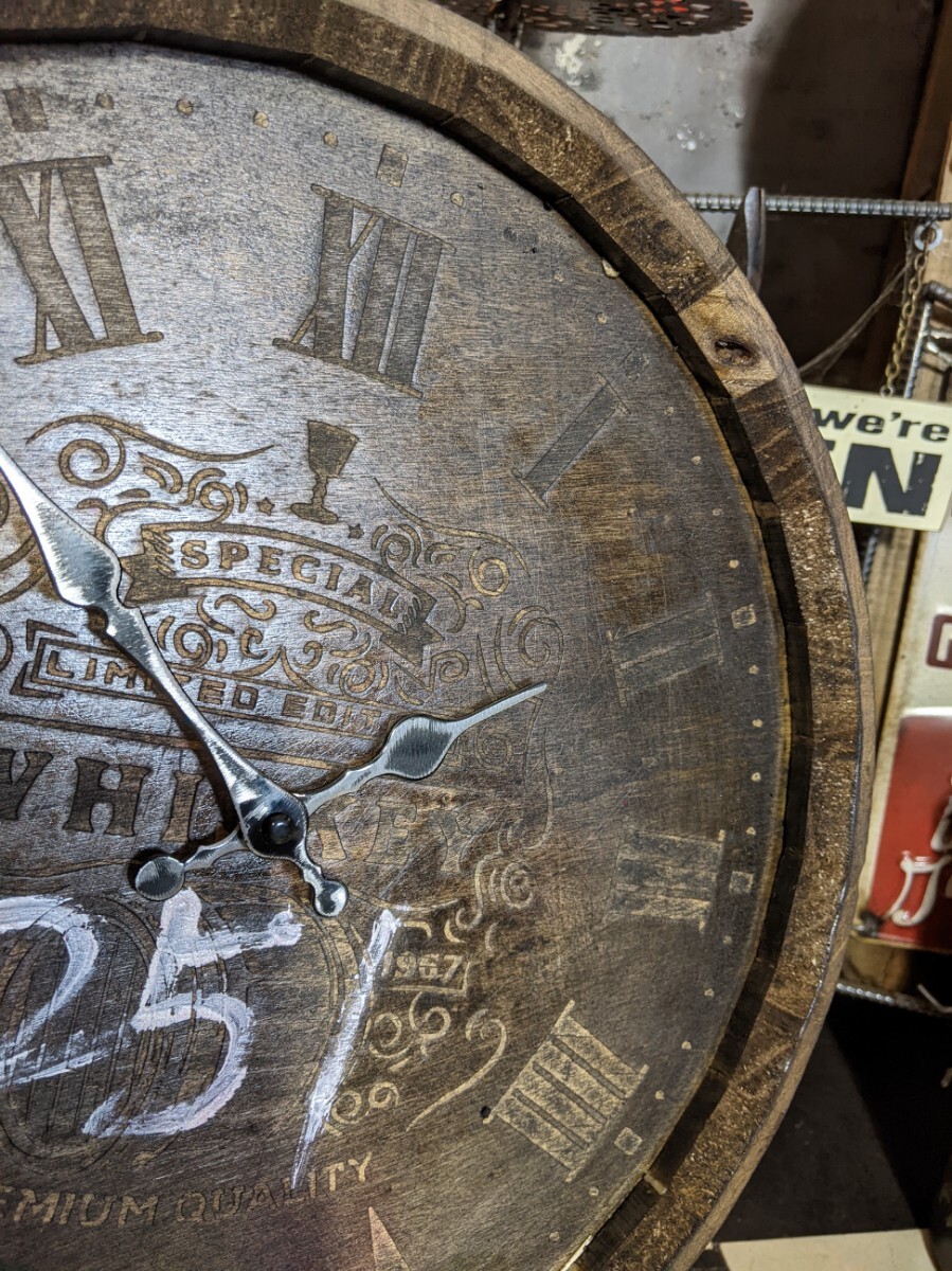 樽型 ウォールクロック 251 ウイスキー樽 壁掛け時計 ホグスヘッドバレル 樽型 ウォールクロック 251 ウイスキー樽 壁掛け時計