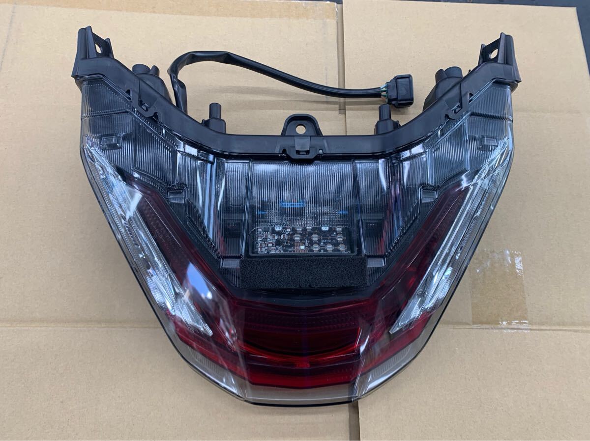 Yahoo!オークション -「pcx」(テールランプ) (純正品)の落札相場