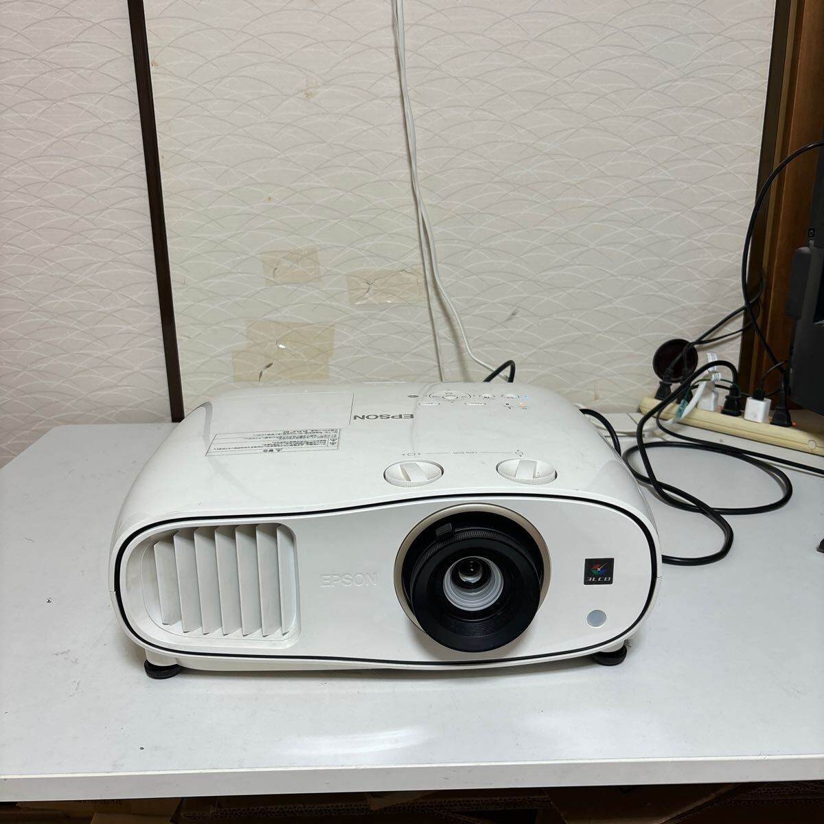 Yahoo!オークション -「プロジェクター エプソン 6700」の落札 Yahoo!オークション -「プロジェクター エプソン 6700」の落札