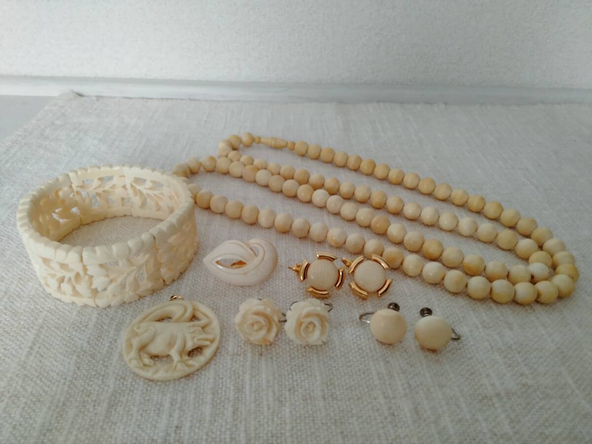 Amazon.co.jp: 象牙風ネックレス① アンティーク レトロ ビンテージ アジアン ボーン アイボリー : ファッション