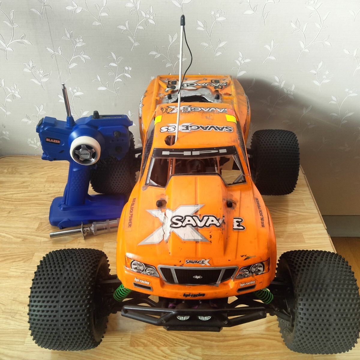 Yahoo!オークション -「hpi サベージ」(完成品(エンジン Yahoo!オークション -「hpi サベージ」(完成品(エンジン