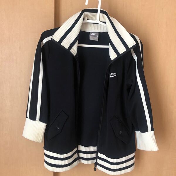 Nike ジャージ 150cm S 黒 ジャケット 女の子 レディース