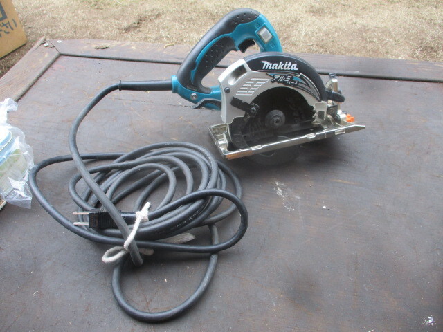 Yahoo!オークション -「makita マキタ マルノコ 5230」(丸のこ Yahoo!オークション -「makita マキタ マルノコ 5230」(丸のこ