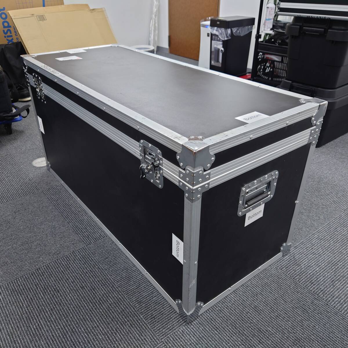 楽天市場】アルミケース 大型 音響設備 屋外 トランクボックス ツールケース 工具箱 道具箱 キャリーケース フライトケース ハードケース 機材運搬用ケース  精密機器収納 音響機材収納 ドローン収納 イベント コンサート 舞台 ミキサー スポーツ 運動設備 楽器ケース 