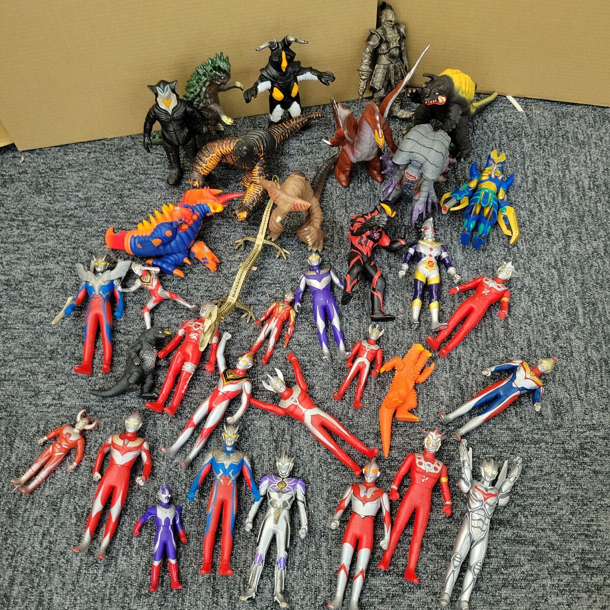 Yahoo!オークション -「ゼットン ソフビ」(ウルトラマン Yahoo!オークション -「ゼットン ソフビ」(ウルトラマン