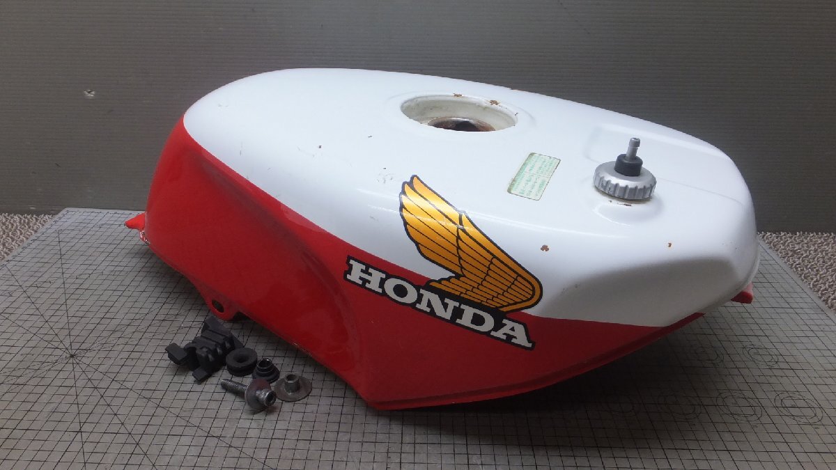 2025年最新】Yahoo!オークション -nsr250 mc16 タンクの中古品 2025年最新】Yahoo!オークション -nsr250 mc16 タンクの中古品