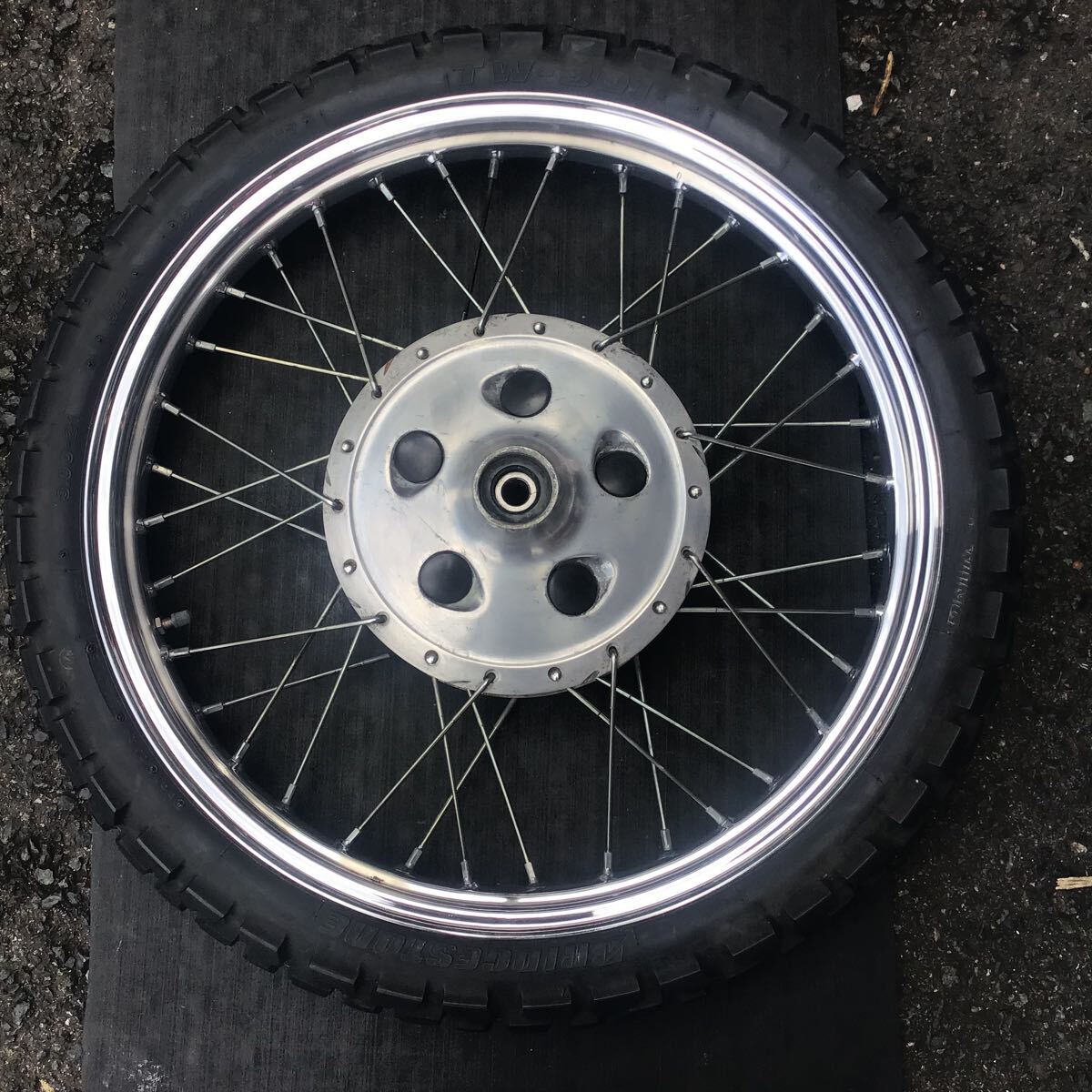Yahoo!オークション -「sr400 21インチ」(ホイール) (パーツ)の Yahoo!オークション -「sr400 21インチ」(ホイール) (パーツ)の