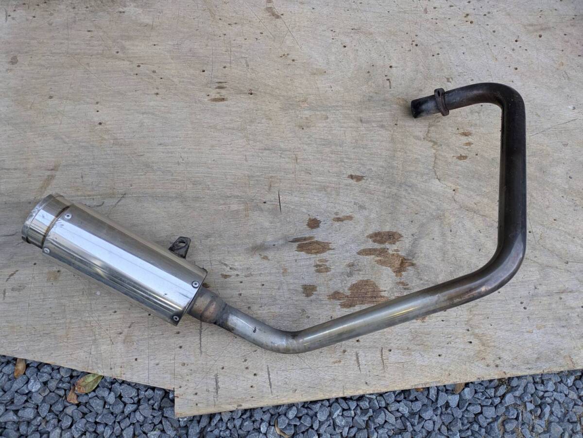 250TRマフラーステンレス製ストレートの出品です。ダウン