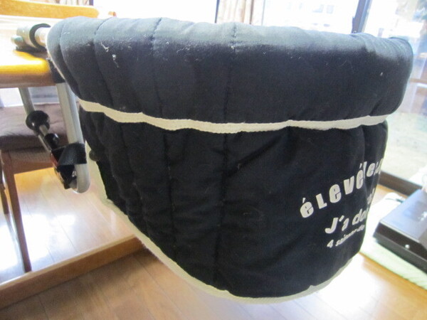 座り心地抜群 カトージKATOJI ポータブル ベビーチェア テーブルチェア