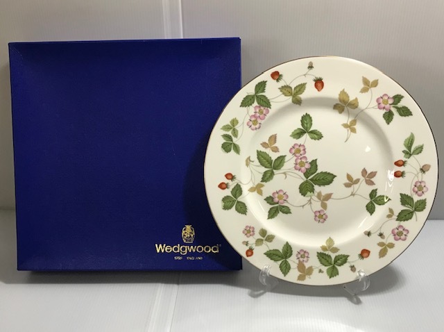 最終値下 未使用 WEDWOOD 27cm ワイルドストロベリー - メルカリ