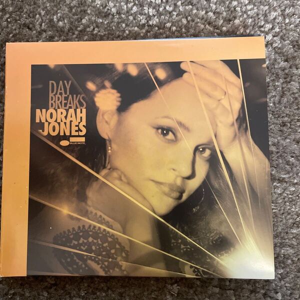 【CD/紙ジャケット】ノラ・ジョーンズ/デイ・ブレイクス/NORAH JONES/DAY BREAKS