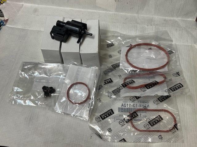 【新品未使用品】【フルセット】マツダ RX-8 SE3P ソレノイドバルブ 3個 ガスケット ラバーブッシュ ソレノイドバルブ EGR VDI ソレノイド