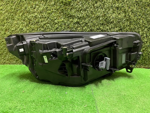 DBA-XB420XC XC40 ボルボ VOLVO 左・ヘッドランプ 左ヘッドライト 品番: 32338912 DBA-XB420XC XC40 ボルボ VOLVO 左・ヘッドランプ 左ヘッドライト 品番: 32338912