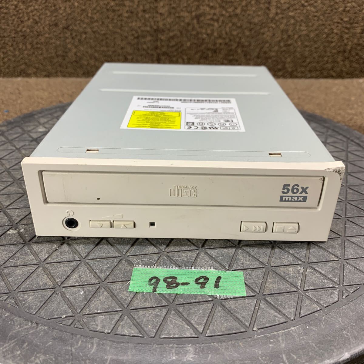 DVSM-U24FBST__0102.jpg