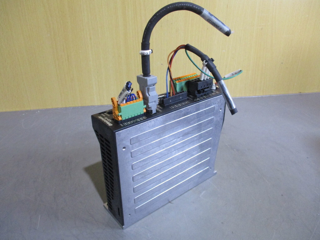 中古 ORIENTAL MOTOR AZD-CD ステッピングモータードライブ AC200-240V (LBBR61225B072) 10,881円