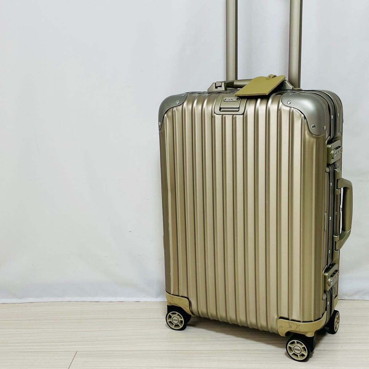 Yahoo!オークション -「リモワ スーツケース 35l」(事務、店舗 Yahoo!オークション -「リモワ スーツケース 35l」(事務、店舗