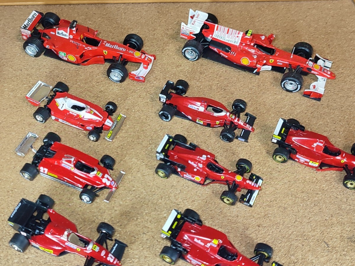 Amazon.co.jp: DyDo Ferrari F1 京商 1/64 No.17 312T 1975 ミニカー キット ブリスター ダイドー  フェラーリ : おもちゃ