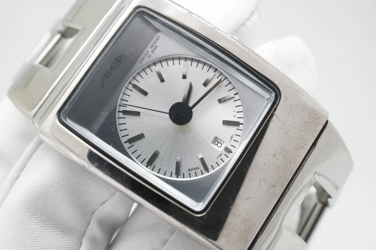 時計○Seiko(セイコー) Alba Y749-5090 銀×青／動作未確認(1106