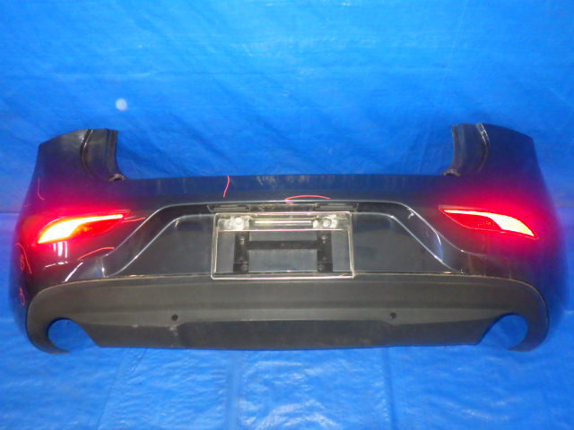 VOLVO　V４０の新品リアバンパー 新品!V40 MB系/MD系 純正 リアバンパー 31283756 39820427 未