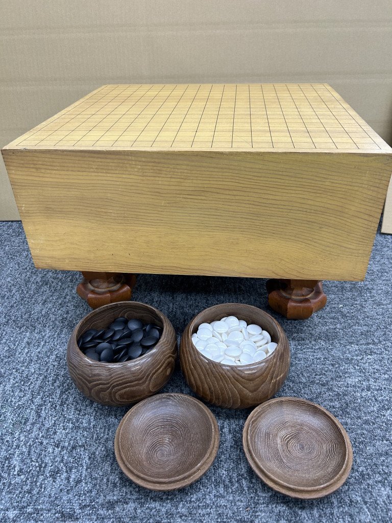 Yahoo!オークション -「足つき碁盤」(囲碁) (ボードゲーム)の Yahoo!オークション -「足つき碁盤」(囲碁) (ボードゲーム)の