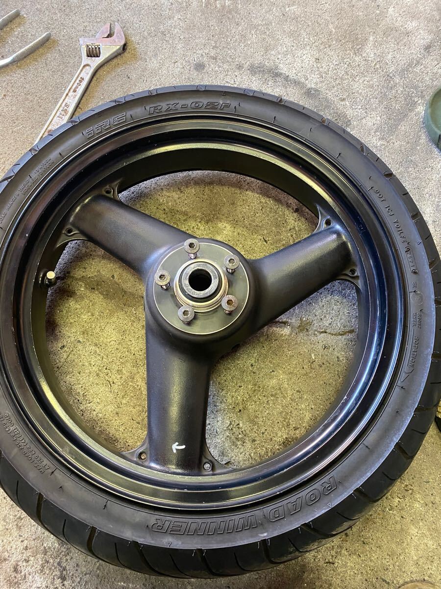 Yahoo!オークション -「zrx1200r ホイール」の落札相場・落札価格 Yahoo!オークション -「zrx1200r ホイール」の落札相場・落札価格