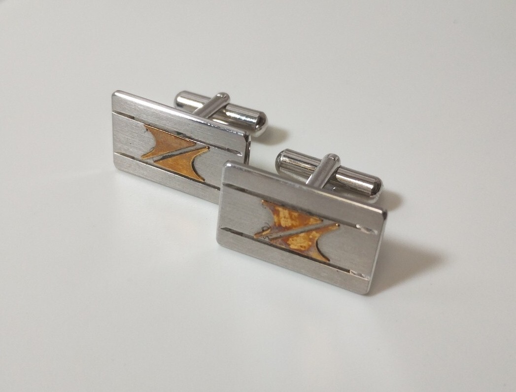 Yahoo!オークション -「k18刻印」(カフス) (メンズアクセサリー Yahoo!オークション -「k18刻印」(カフス) (メンズアクセサリー