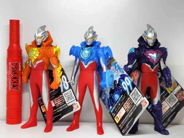 ウルトラヒーロー ウルトラマンアーク 98ソリスアーマー 99ルーナアーマー 100ギャラクシーアーマー新品タグ付き★