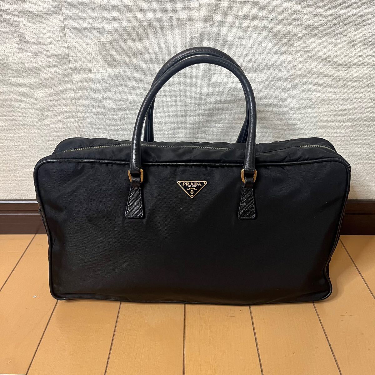 Yahoo!オークション -「prada ボーリングバッグ」(プラダ) (ふ Yahoo!オークション -「prada ボーリングバッグ」(プラダ) (ふ