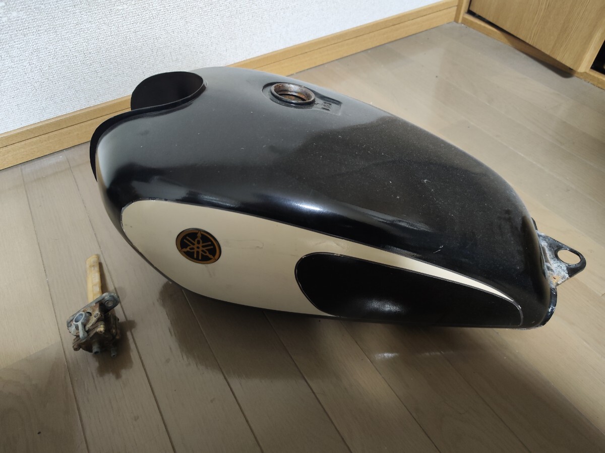 Yahoo!オークション -「sr400タンクコック」の落札相場・落札価格 Yahoo!オークション -「sr400タンクコック」の落札相場・落札価格