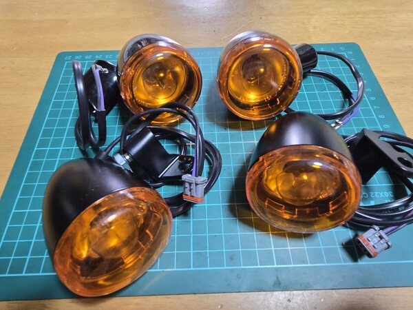 ■2017新車外し/美品/即決送料無料■ハーレーダビッドソン純正ソフテイルFLSTFBS110ファットボーイS前後ウインカー ステー付HARLEY SOFTAIL