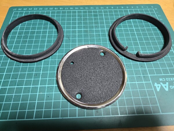 ■即決送料無料■ハーレーダビッドソン純正タコメーター用アンダー/ボトムカバー クローム淵/裏ぶた/うら蓋/上下パッキン付き