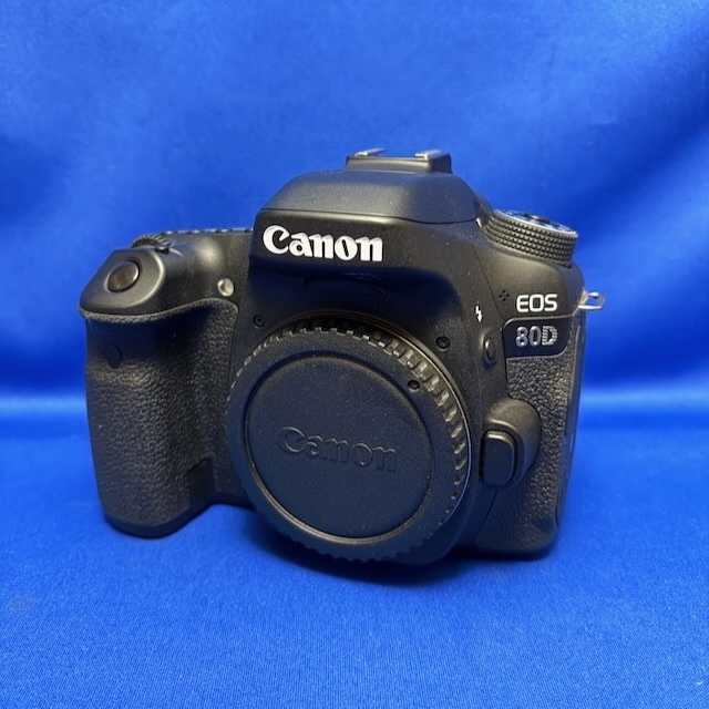 Amazon.com : Canon EOS 80D Digital SLR Kit with EF-S 18