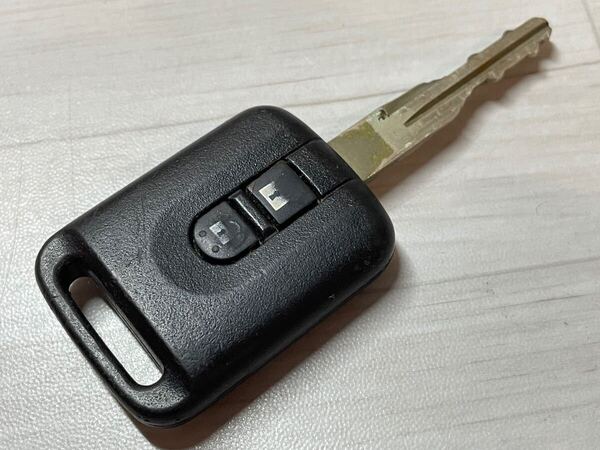 ★匿名送料無料★ 日産 純正 キーレス 2ボタン マーチ ノート キューブ ティーダ スカイライン フェアレディZ ステージア シルフィ 等