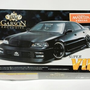 アオシマ 青島文化教材社 ギャルソン UZS141 マジェスタ 1/24スケール スーパーVIPCAR V-46 未組立品 送料無料
