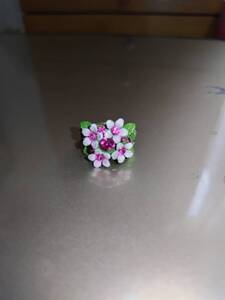 Кольцо Michal Negrin (цветок 4 розовых листа) (1)