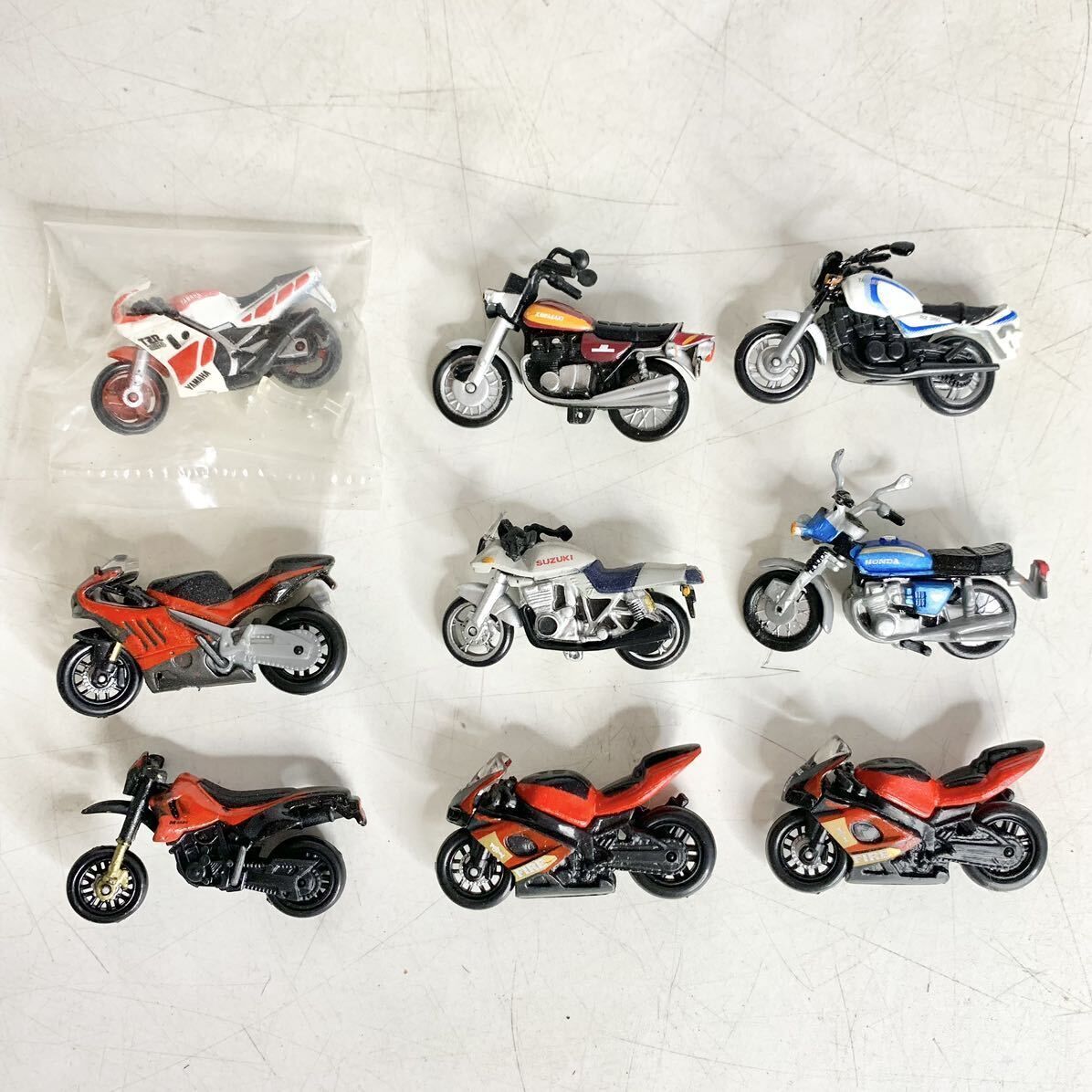 Yahoo!オークション -「gsx-r1000」(ミニカー) の落札相場・落札価格